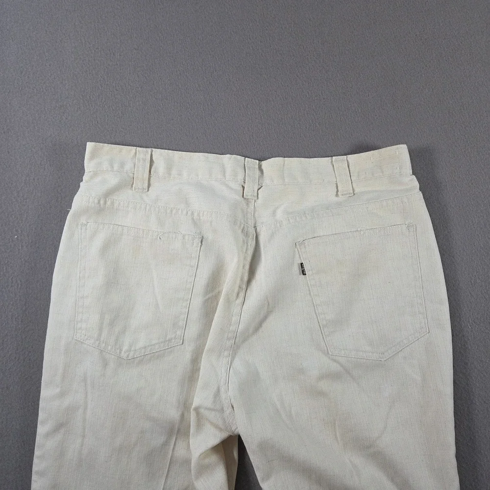 Levis measures 38x30